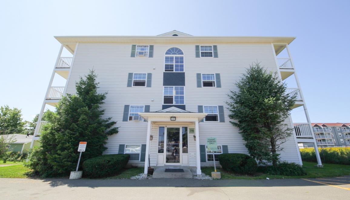 316 Acadie Avenue Apartments Exterior Image
