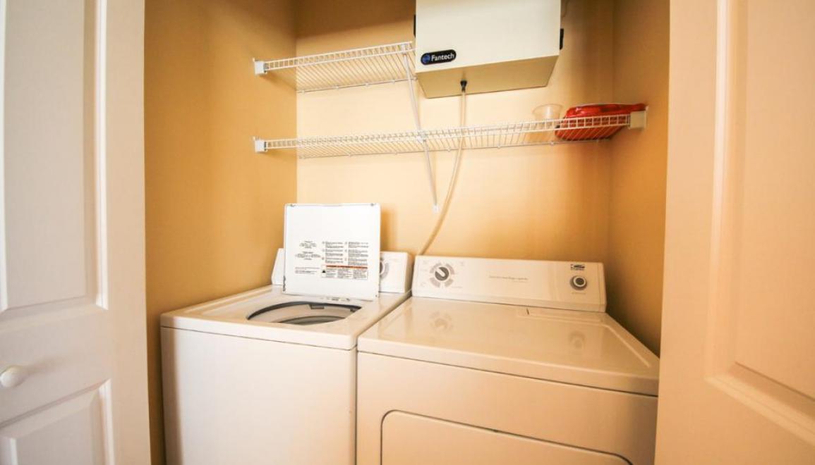 37 Somerset Drive In-Suite Laundry Image