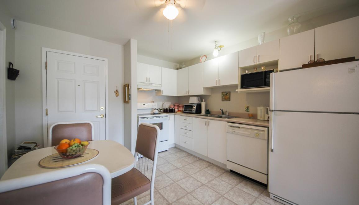 360 Acadie Avenue Apartments Kitchen Image