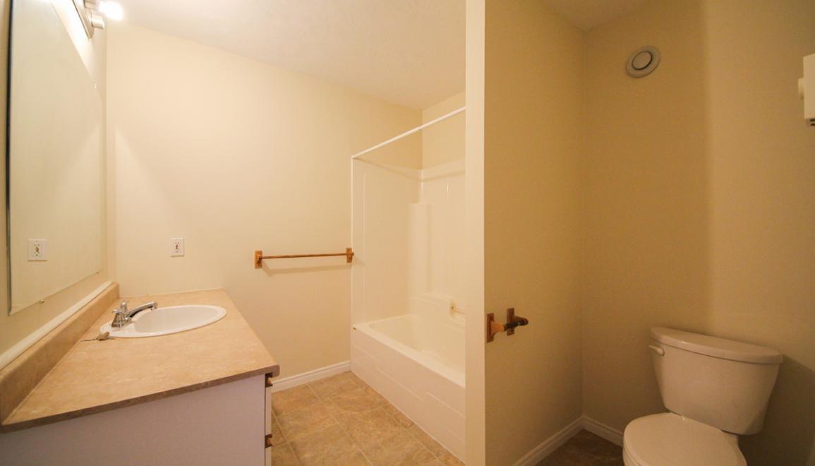 260 Wetmore Road Apartments Bathroom Image