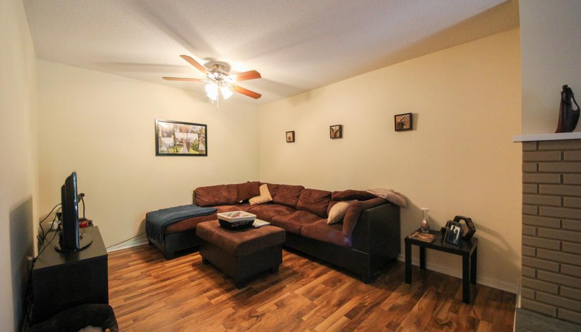 116 & 126 Wilsey Apartments Living Room Image