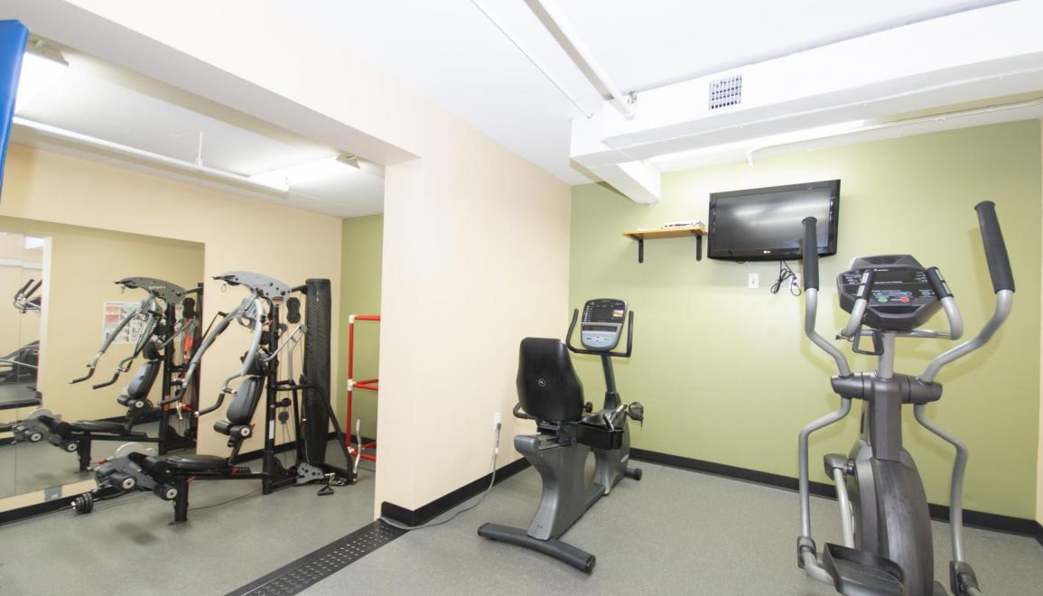 Forest Hills Towers Exercise Room Image