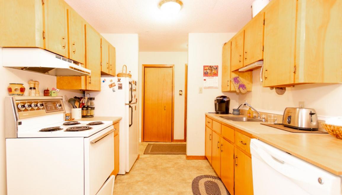 75 Greenfields Apartment Kitchen Image