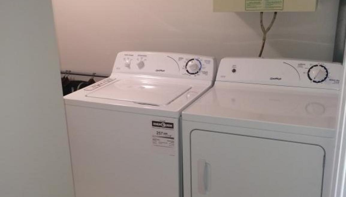 368 Gauvin Road Apartments Laundry Room Image