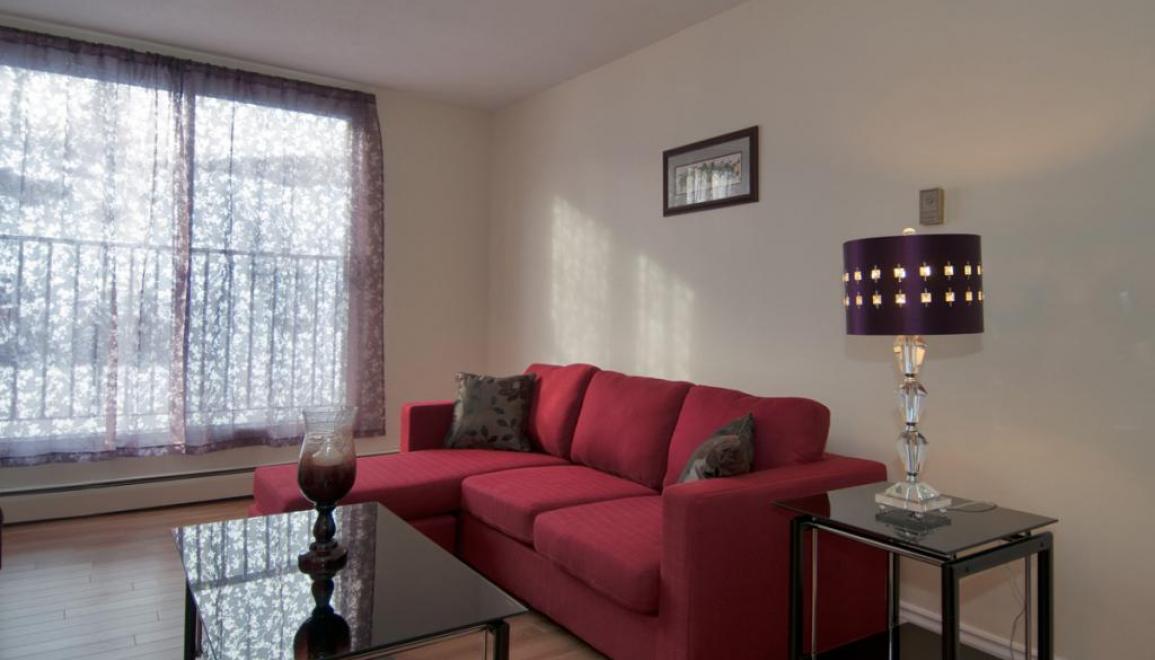 Glenforest Apartments Living Room Image 