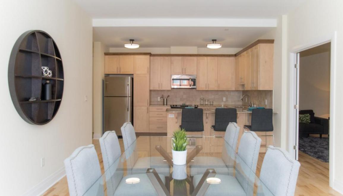 William's Court Building A Kitchen & Dining Image