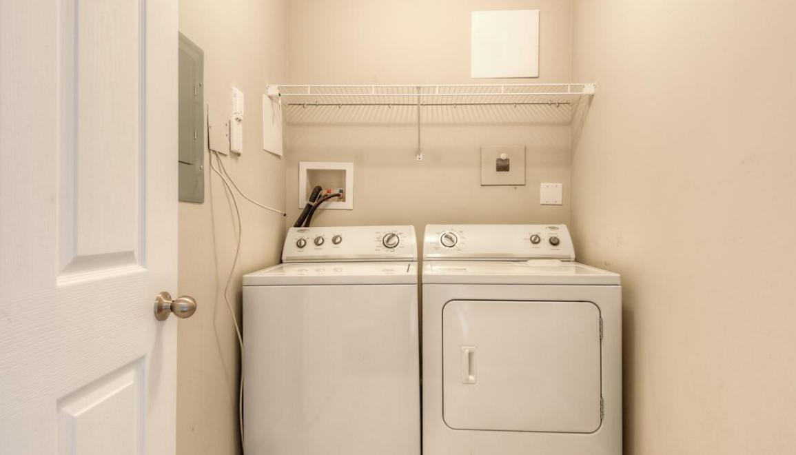 Richmond Hill Apartments In-Suite Laundry Image