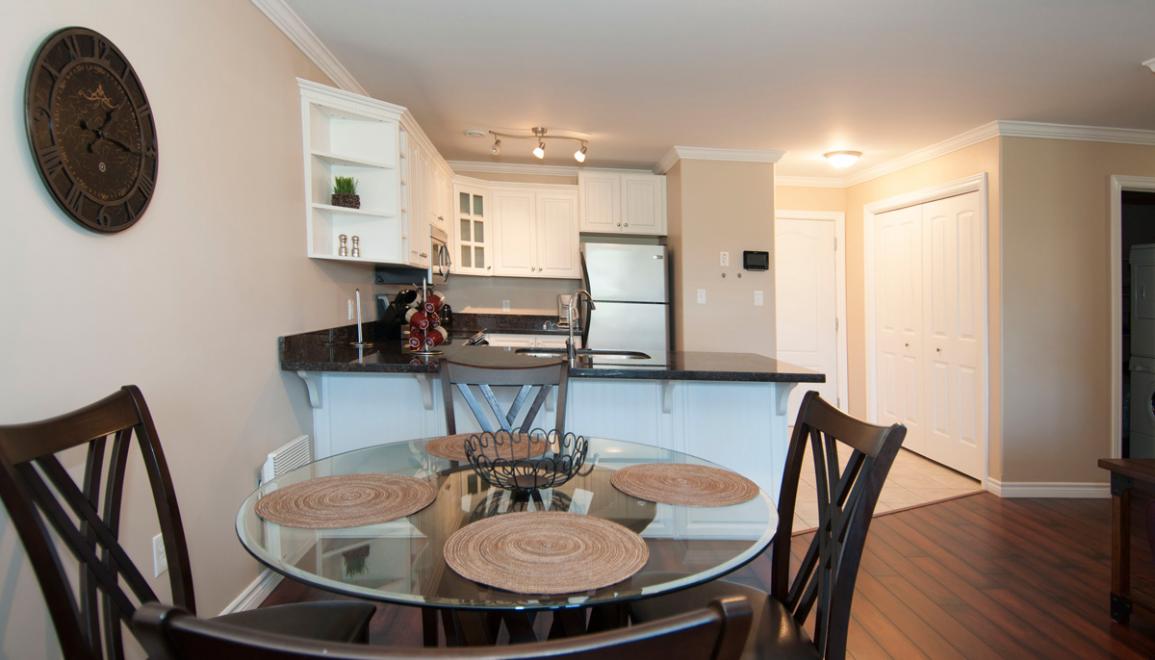 Stratford Gateway Kitchen & Dining Room Image