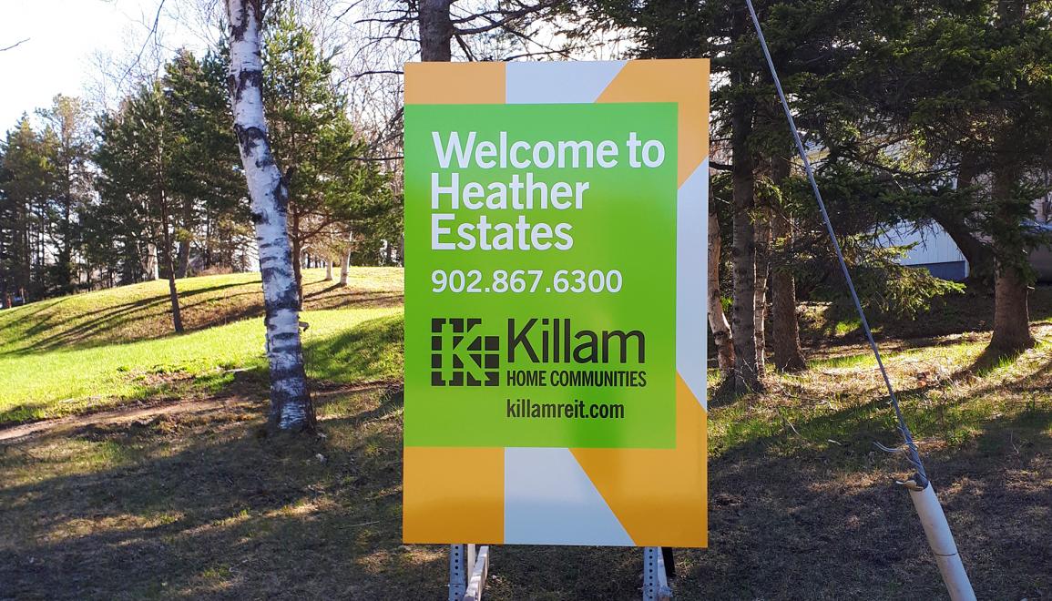 Heather Estates Welcome Sign