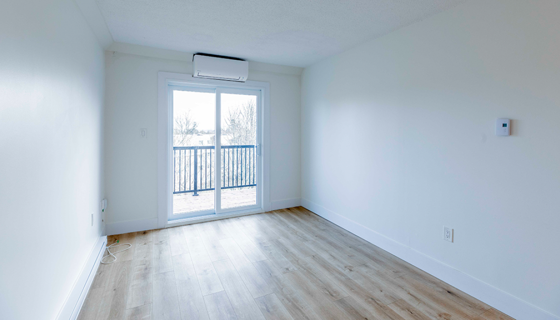 270 Parkside Apartments Living Room