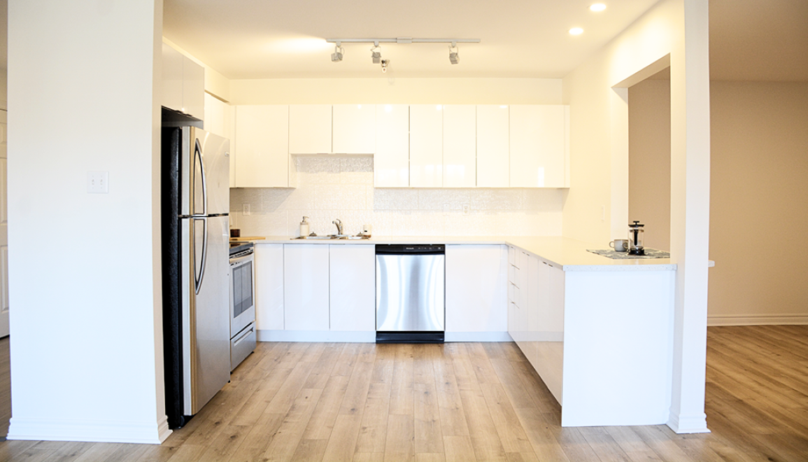 31 Carrington Kitchen & DIning Space