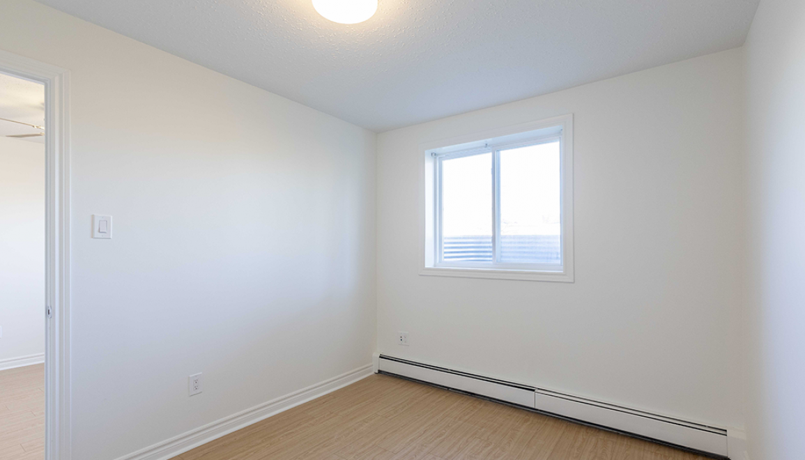 Woodward Gardens Renovated Bedroom