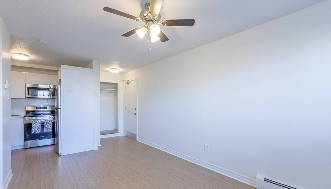 Woodward Gardens Renovated Kitchen & Living Room