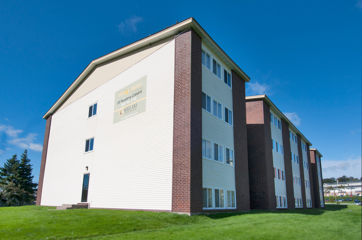 Village Manor Exterior Image