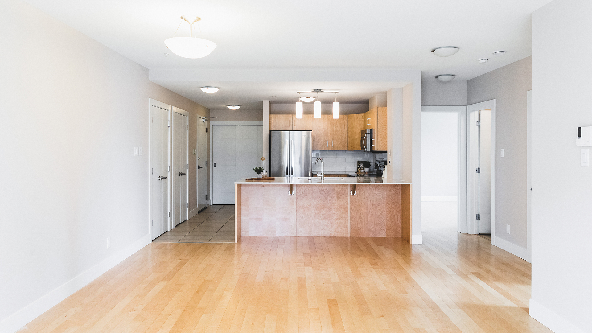 Bennett House Apartments Kitchen And Livingroom Image