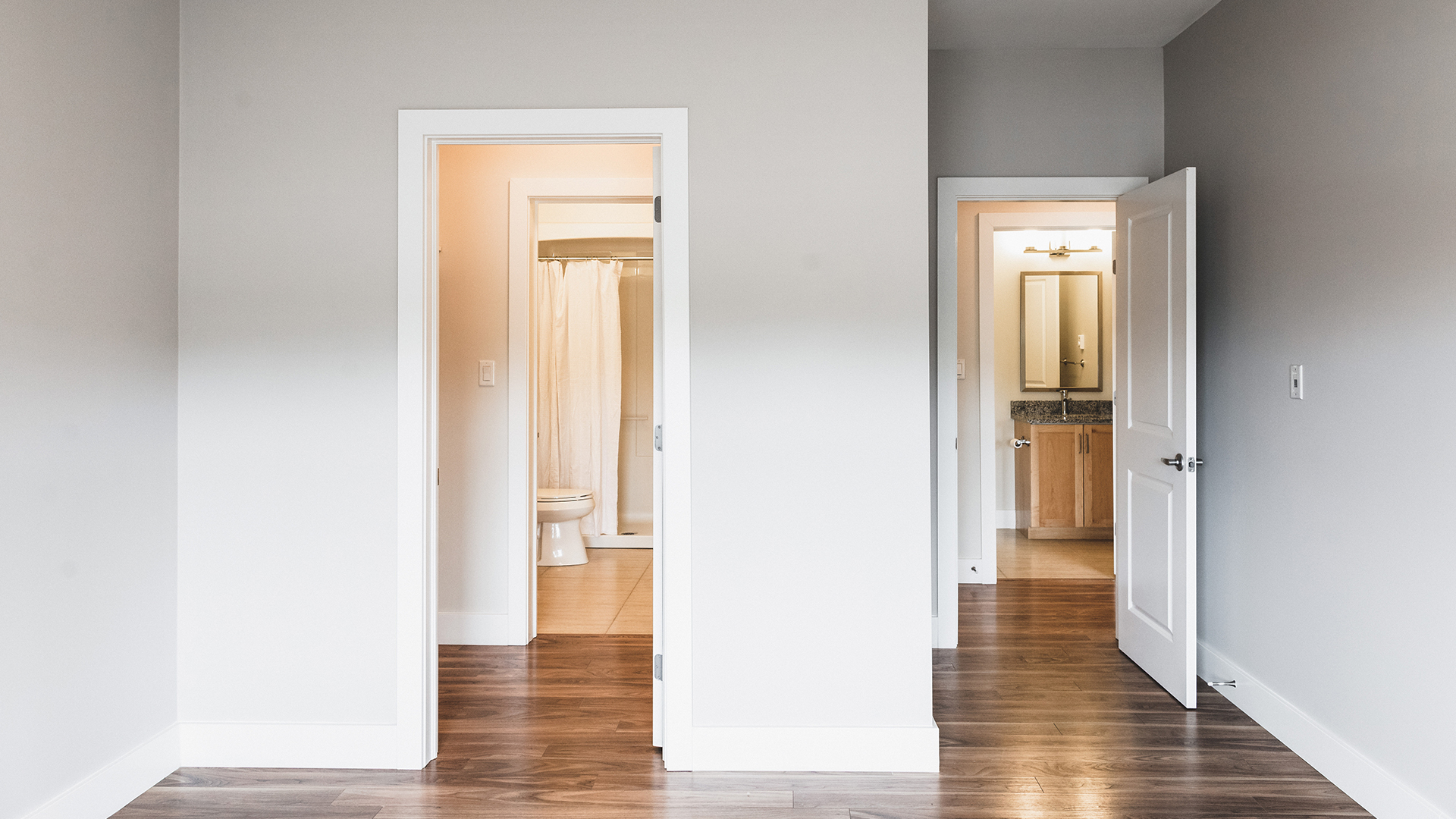Chelsea Place I & 2 Apartments Bedroom With Walkin Closet Image
