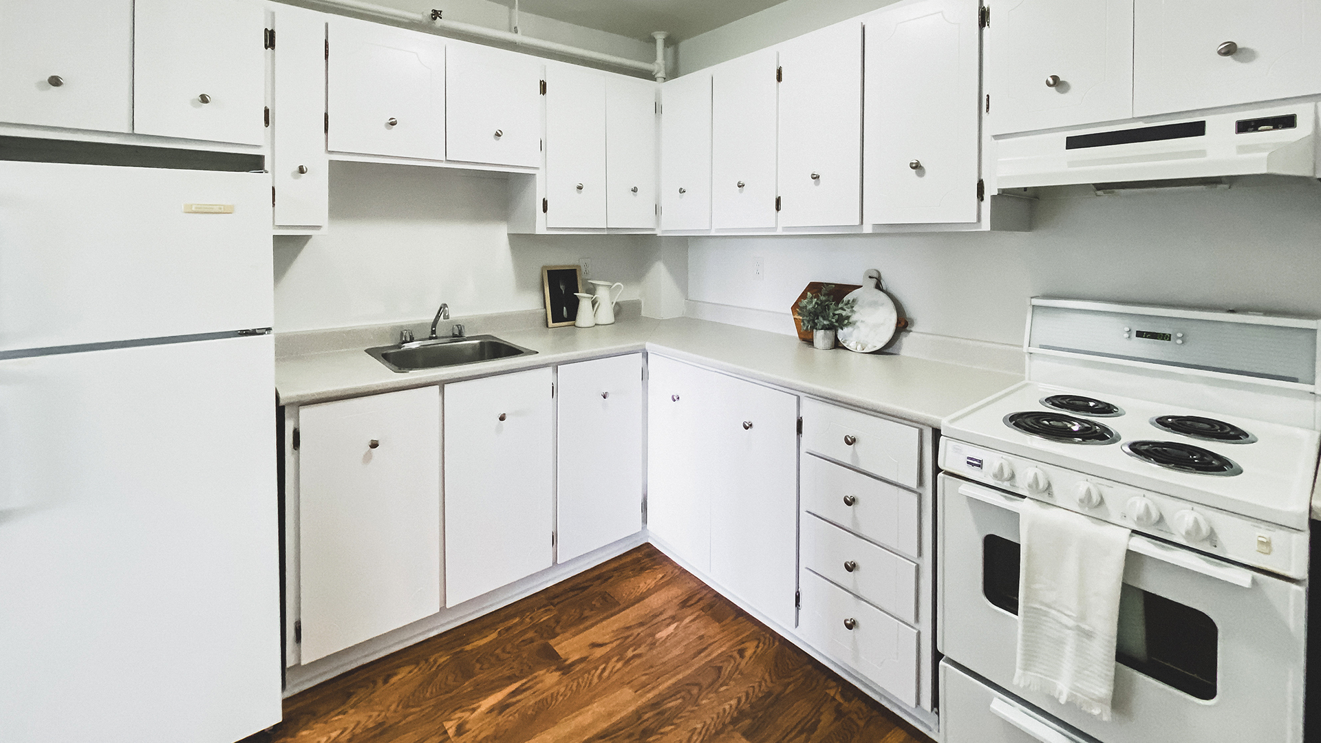 Village Manor Kitchen Image
