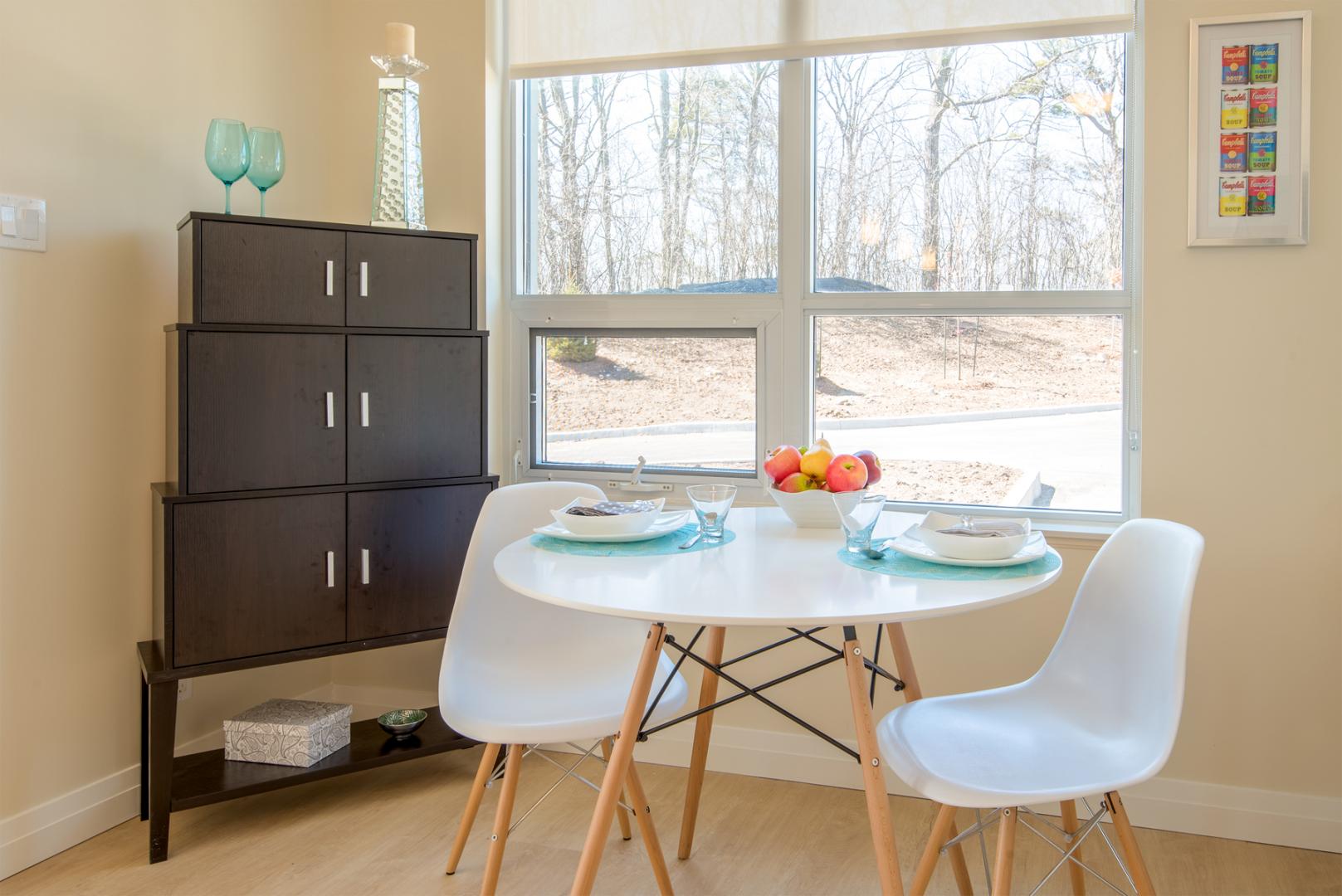 Saginaw Park Apartments Dining Area Image