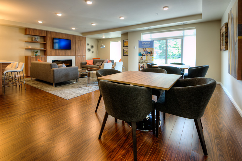 Saginaw Gardens Apartment Common Room Image