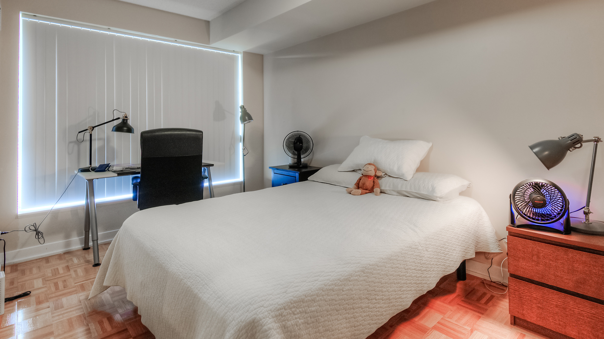 100 Lower Ossington Avenue Bedroom Image