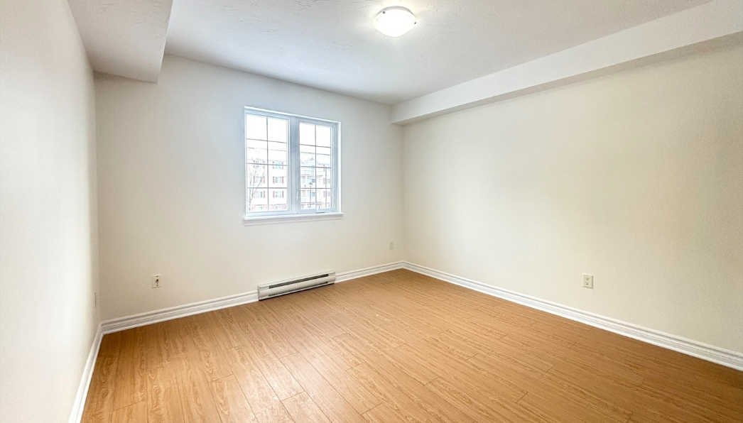 100 Archibald Bedroom