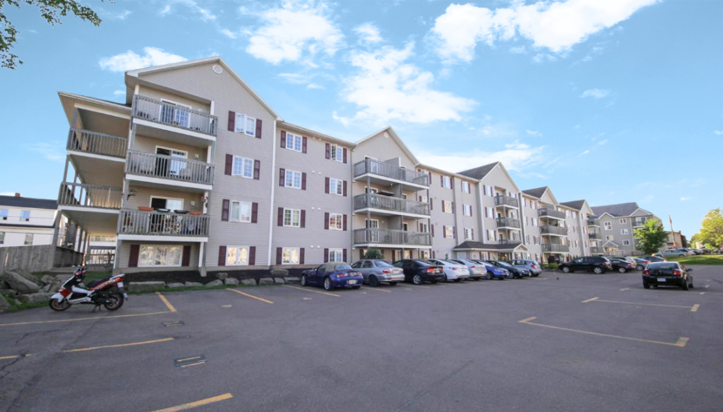 100 Archibald Exterior