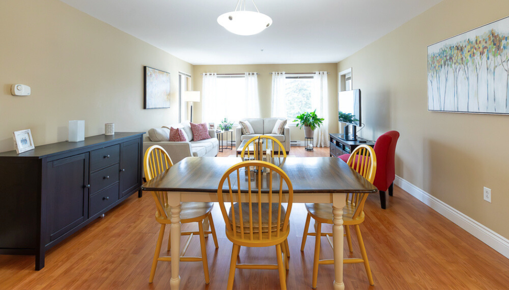 65 Bonaccord Street Dining and Living Areas