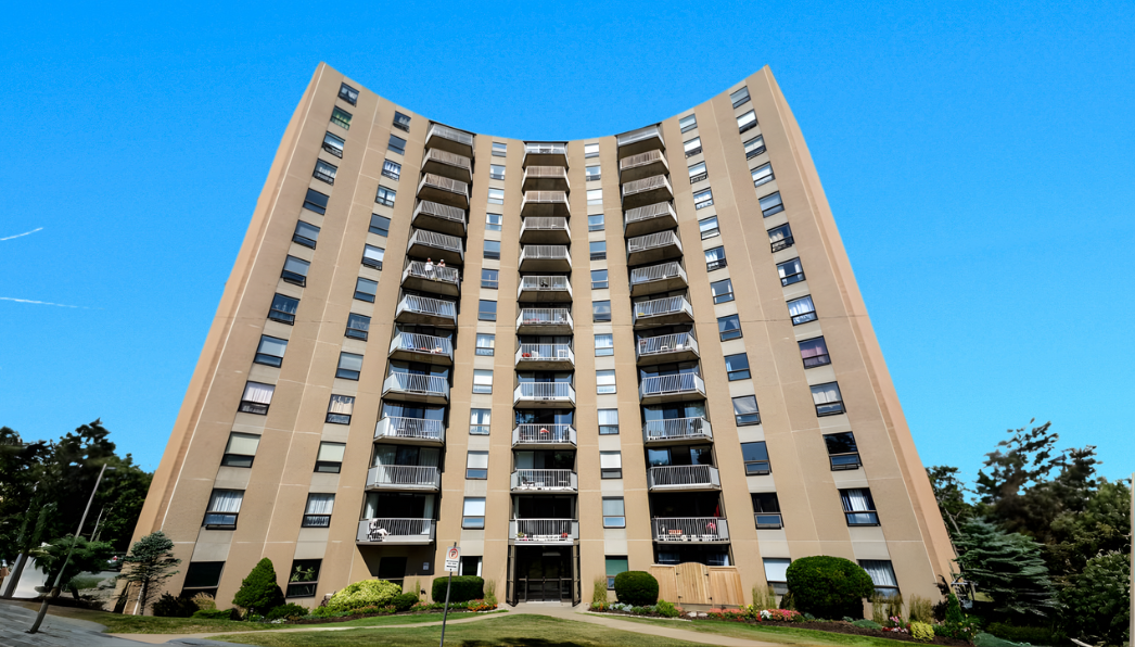 Forrest Green Apartment - Exterior