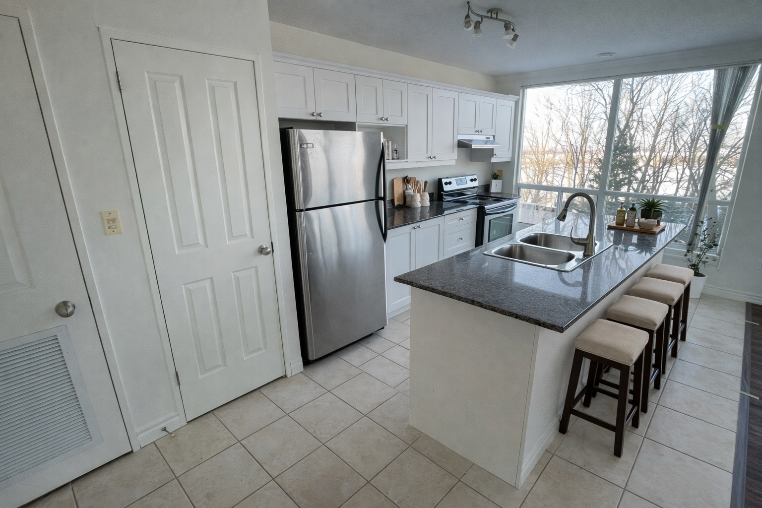 Richmond Hill Apartments Kitchen Rendering