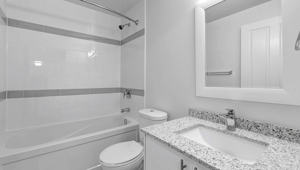 Rivers Edge 1 Renovated Bathroom