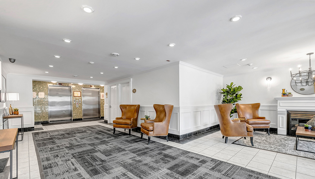 Rivers Edge 1 Apartments Elevator