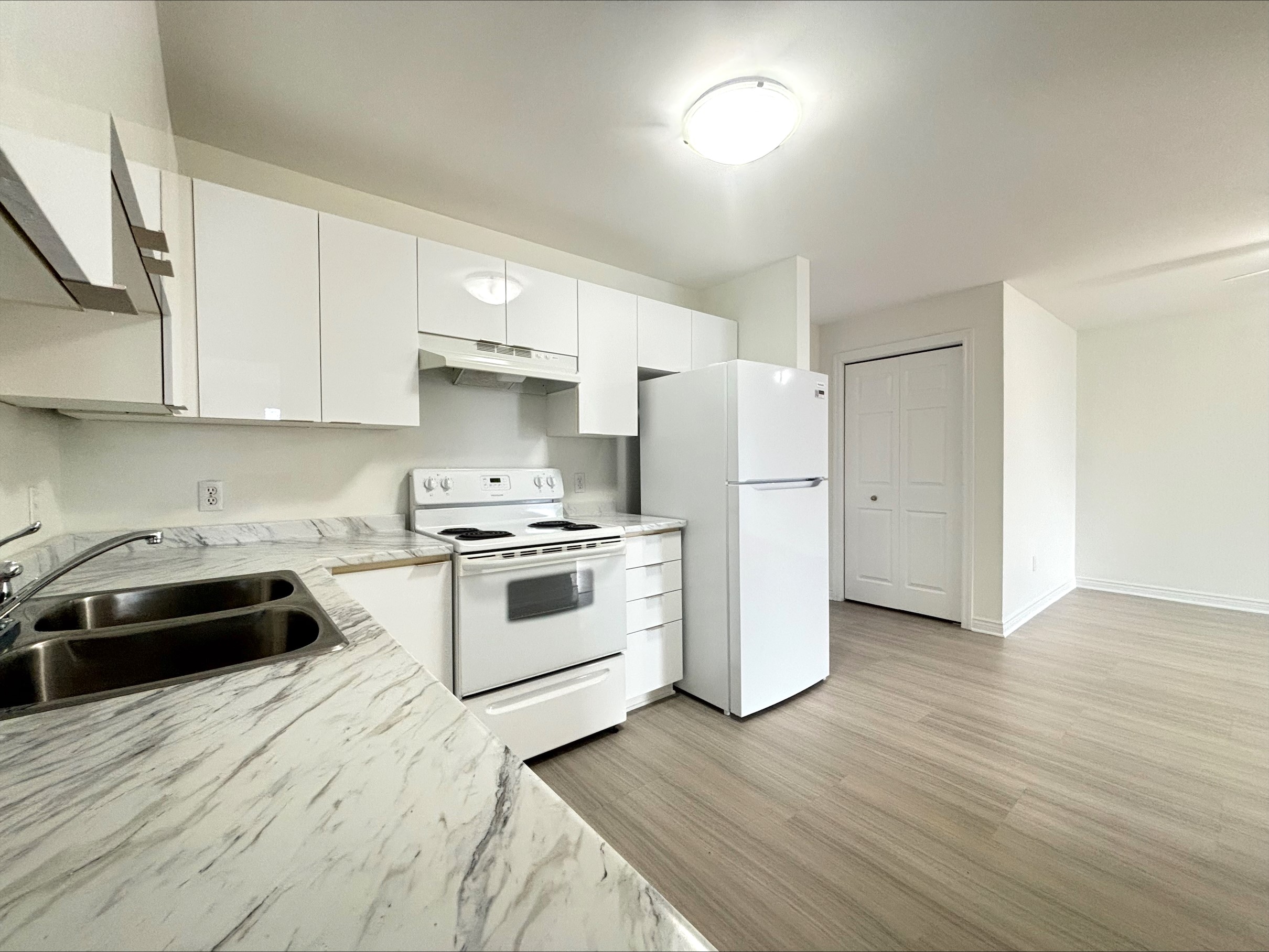 101 Archibald Kitchen 3