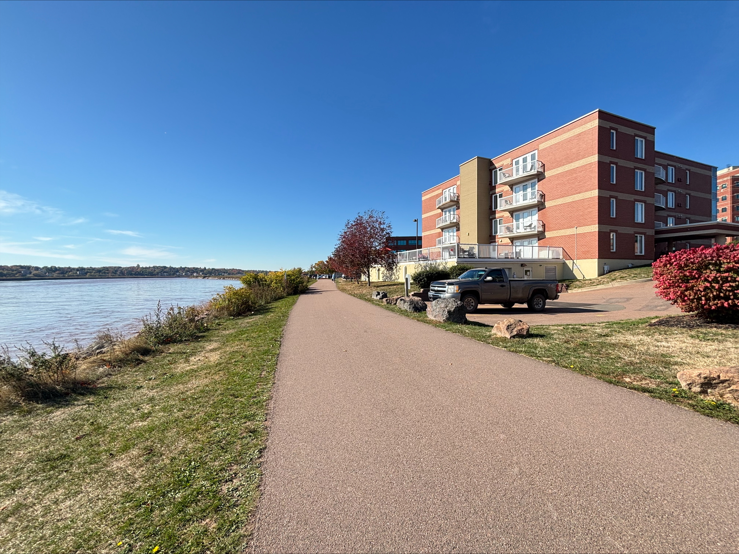 54 Assomption EXT Back