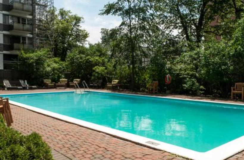 Spring Garden Terrace Outdoor Swimming Pool