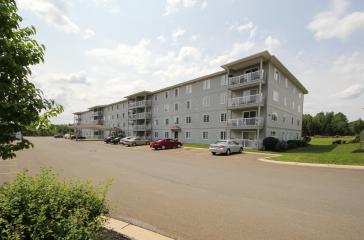 300 Reynolds Street Apartments Exterior Image
