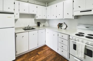 Village Manor Kitchen Image
