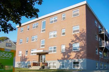 3565 Connaught Exterior Image