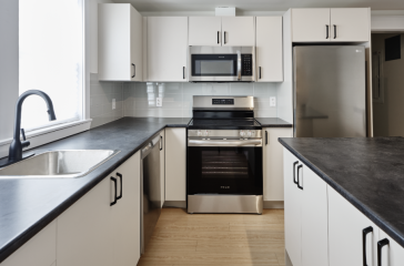 5735 College House Kitchen