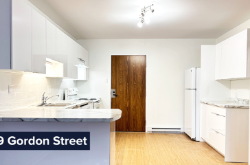 9 Gordon Street Entry Door