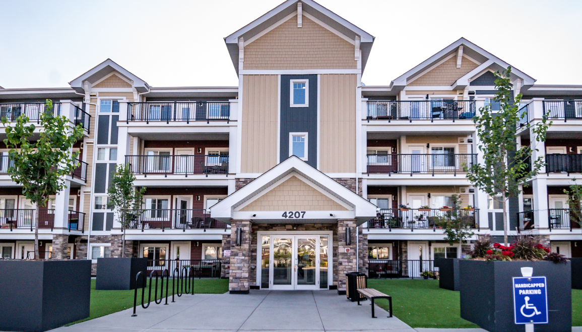 Nautical Luxury Suites at Summerside Exterior Images