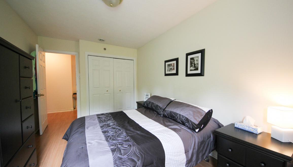 Southgate Apartments Bedroom Image
