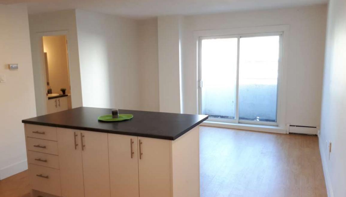 Carleton Towers Living Room Image