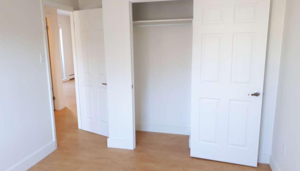 Carleton Towers Bedroom Image
