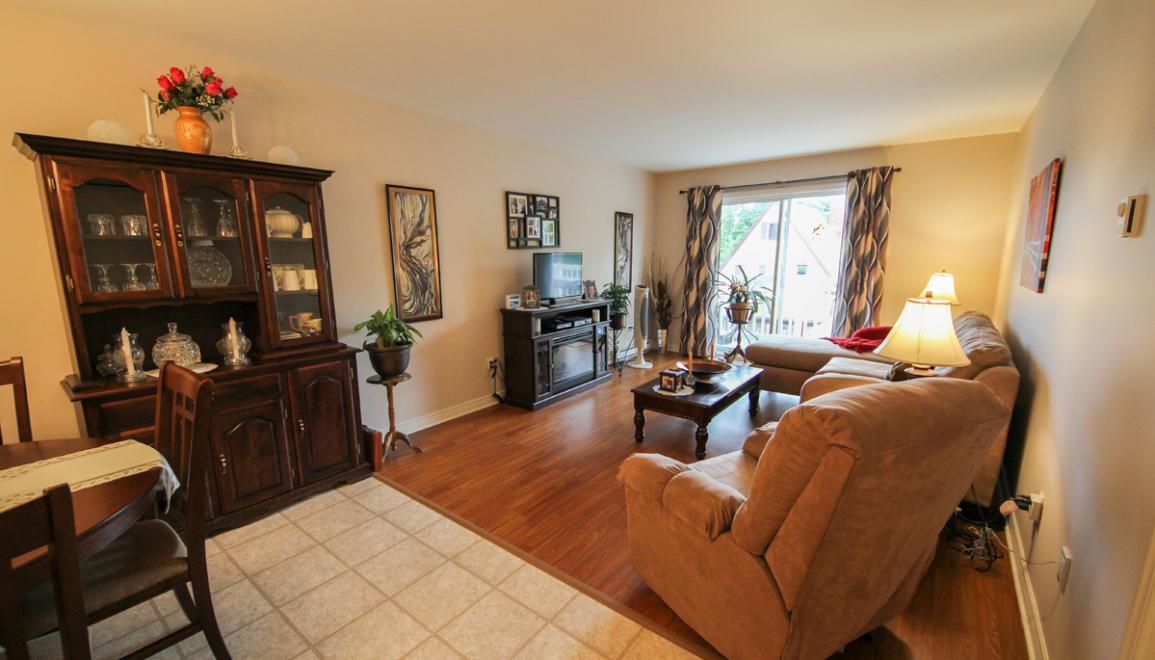 101 Archibald Living Room Image