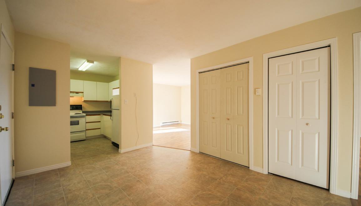 260 Wetmore Road Apartments Living Room & Kitchen Image