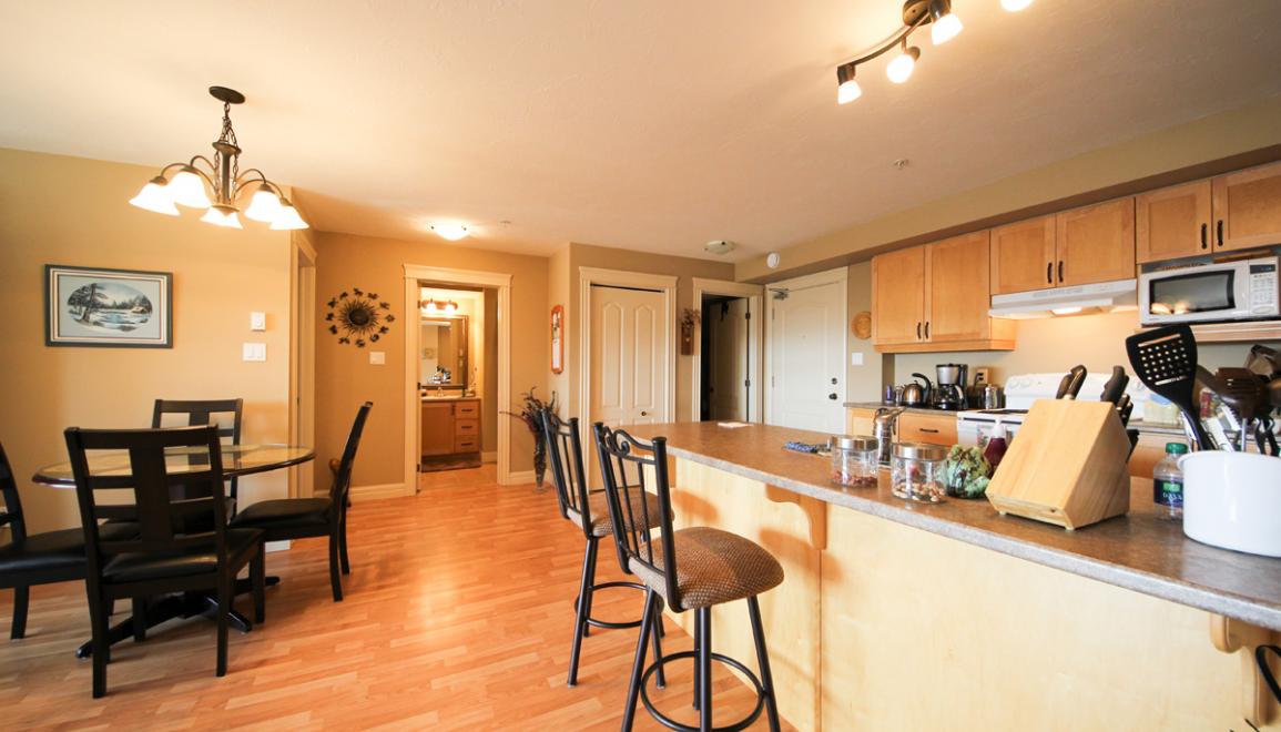 Chateau Canaan Apartments Kitchen & Dining Room Image