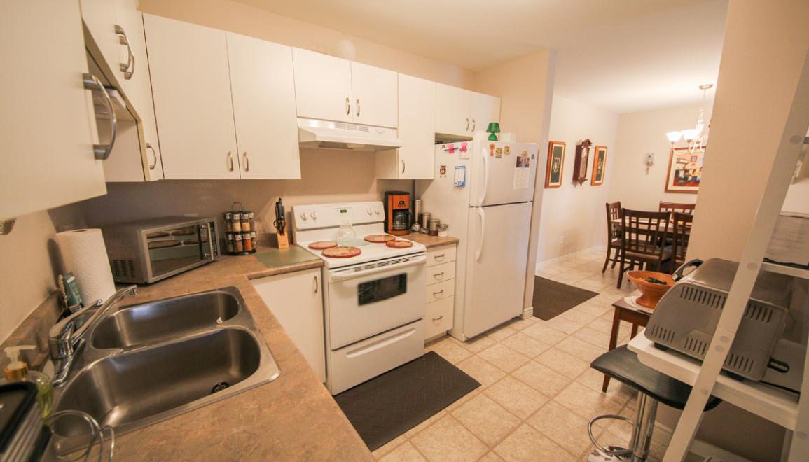 101 Archibald Kitchen Image