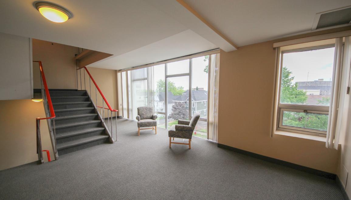 Centennial Towers & Braemore Plaza Lobby Image