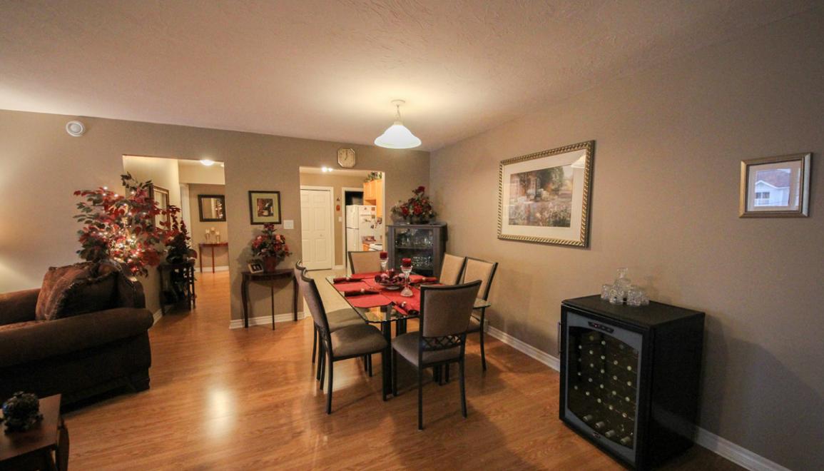 100 Archibald Dining Room Image