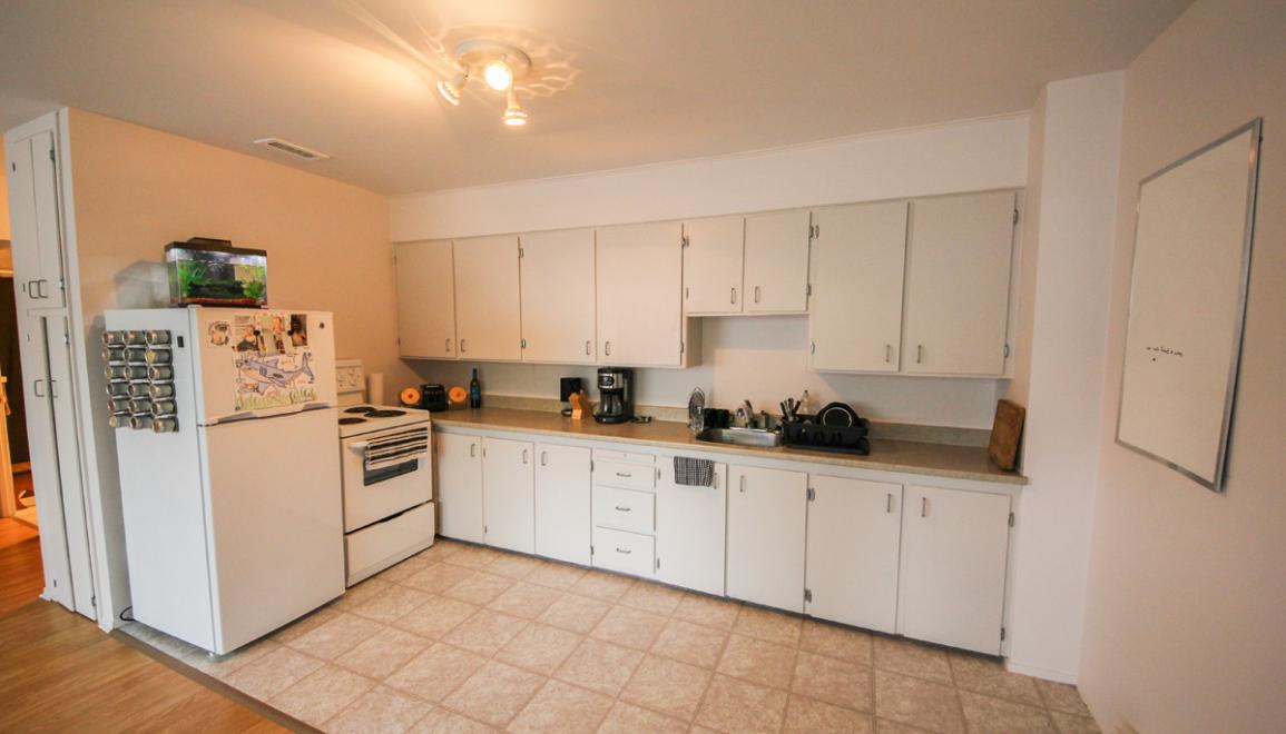 Centennial Towers & Braemore Plaza Kitchen Image